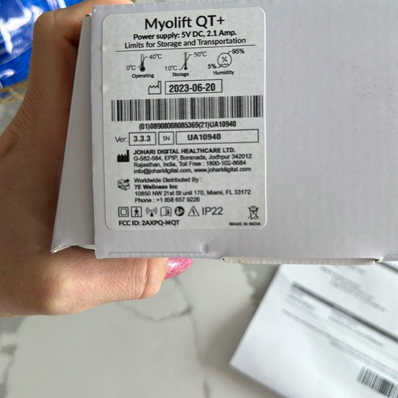 New&sealed in box 7E Welness MyoLift QT Plus Facial Toning Device (microcurrent) - Picture 7 of 14